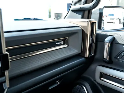صورة 11 لـ 2024 GMC HUMMER