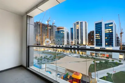 Low Floor | Vacant 2 BR | Pool View