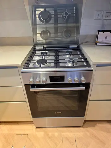 Bosch Dual Combination Stove 60cm Top On Gas Oven Electric 60cm Like New
