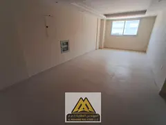 Entire commercial floor for annual rent in Al Jurf Industrial 3, Ajman | First occupant | 4 offices