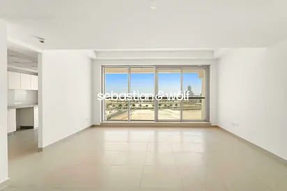 Exclusive | Duplex | Partial Sea View | Vacant