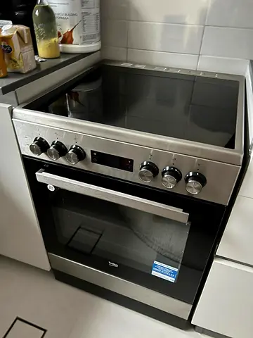 Beko electric cooker for sell 60×60cm 💯 good working
