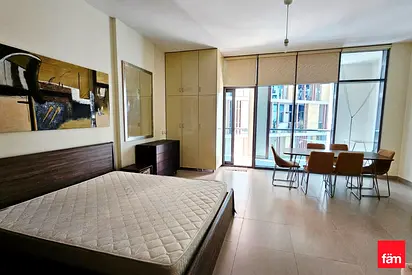 Near metro with Pool View | Furnished Studio