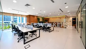 Fully Furnished | Grade A | Corner Unit