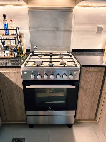 Electrolux freestanding gas cooker with fan assisted gas oven - excellent  condition
