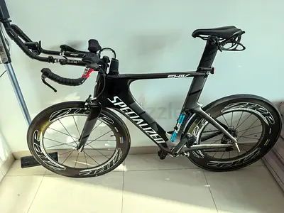 Specialized Shiv Triathlon/Time Trial Bike with Deep-Section Wheels