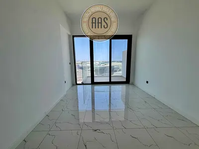 Luxurious Studio flat||Multiple Layouts ||Near Metro+Bus