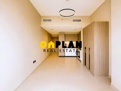 Studio with Appliances I Bright Layout I Immediate Occupancy