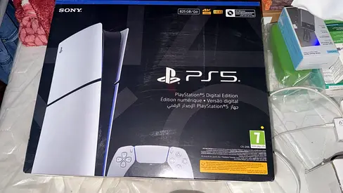 PlayStation 5 Digital Edition - Boxed, Like New