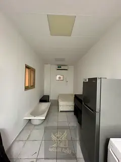 Spacious studio in a prime location near all services and transportation