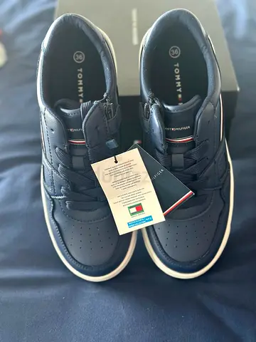 Tommy Hilfiger Navy faux Leather Sneakers Size 36 - Brand New