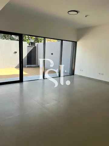 Mortgage-friendly | Corner Unit | Freehold