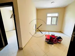 Ready to move 1bhk // near to school // family building \\ just 28k