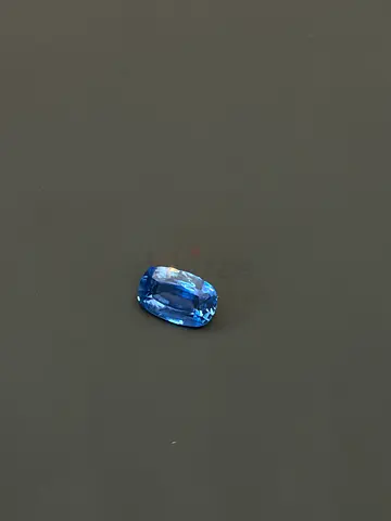 UNHEATED 1ct Blue Saphire from Sri Lanka - With Certificate