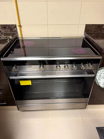 Siemens IQ700 Electric Ceramic Cooker 90cm