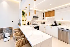 UPGRADED | GARDEN VIEW | SPACIOUS