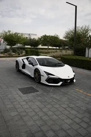 2024 Lamborghini REVUELTO — фото 4