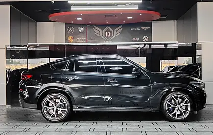 2021 BMW X6 photo 8