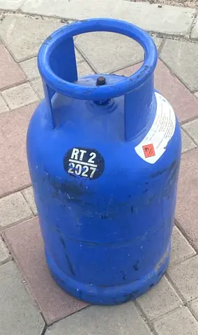 1 x Blue LPG Gas Cylinder (Refillable) - Good Condition جرة غاز للبيع
