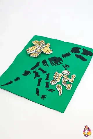 Dinosaur Magnetic Puzzle Play Mat - Pieces and Mat Included