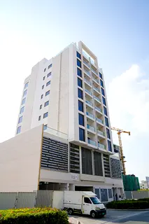 Sharing Executive Bed Space for Rent in Jumeirah Garden City only female