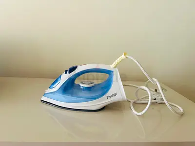 Dry & Steam Iron