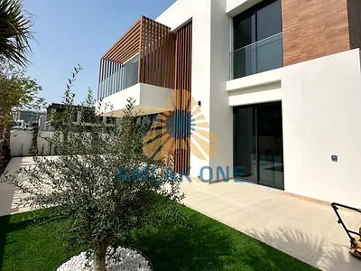 End Unit | Luxurious Lifestyle| Elite Community