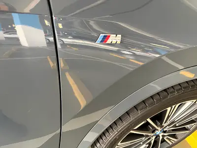 2024 BMW IX1 photo 4