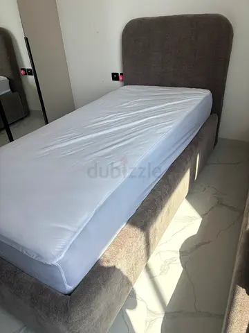 2 brand new Single-hydraulic bed 90*200