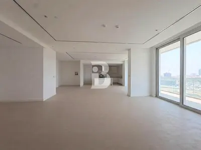 Super Spacious | Premium Layout | Prime Location