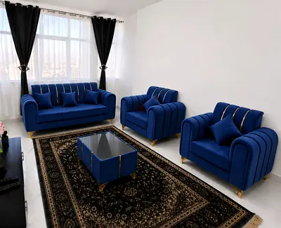 Brand new Velvet 3-seater Sofa with 2 Armchairs - Good Condition
