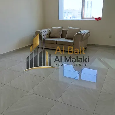شقة غرفتين وصالة للإيجار السنوي في المجاز 2 بالشارقة، موقع مميز للعائلات، حمامان، موقف سيارة مجاني، 4 أو 6 دفعات مع 10 أيام مجانية