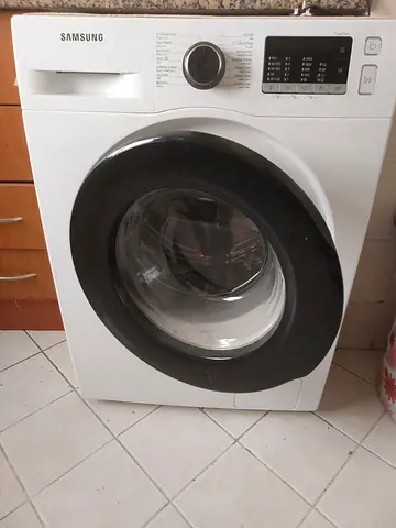Samsung front load washing machine - good working condition