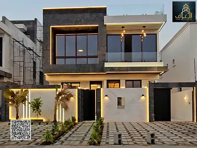 A luxurious 6-room villa spanning two floors plus a rooftop terrace, situated in a prime location c