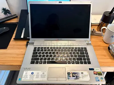 Sony Vaio Laptop - Silver, 17-inch