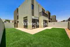 Vacant Unit | Fully Landscaped Garden