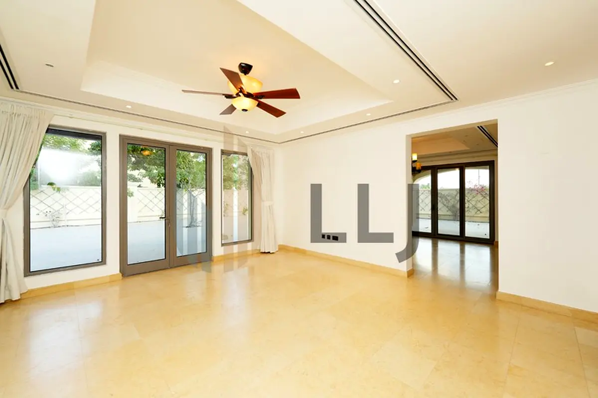 Corner 5 Bedroom Villa Available End of August
