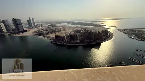 🔥 Apartment for Sale in Al Khan – Directly on Al Khan Corniche | 3BR + Maid’s Room | Lake View | AED 1.35M 🏡
