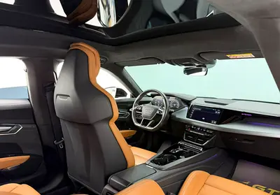 صورة 13 لـ 2022 AUDI E-TRON GT