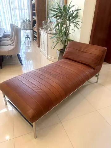 Marina Home Pomona Lounge Chaise daybed sofa cowhide nutmeg leather on iron frame L185 W178 H82 cm