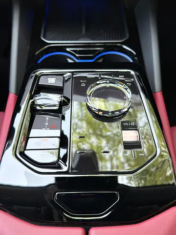 2026 BMW 5-SERIES 照片 16