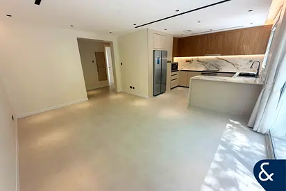 Backing Park & Pool | Brand New Upgrade | 3 bed