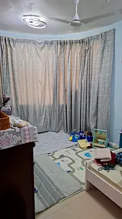 SHARING ROOM