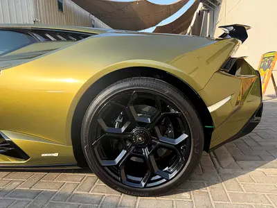 صورة 9 لـ 2024 Lamborghini HURACAN