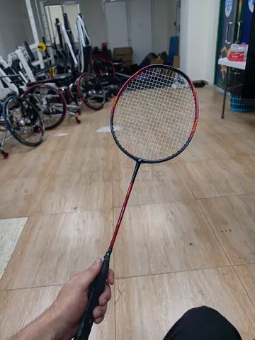 Yonex 700 Magenta