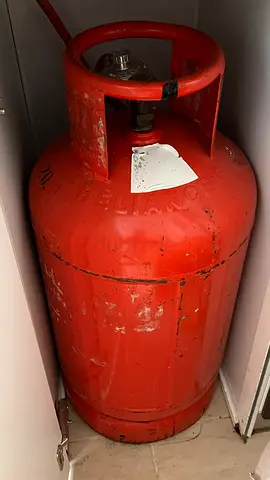 Used Red LPG Gas Cylinder - 20kg (Good Working Condition)