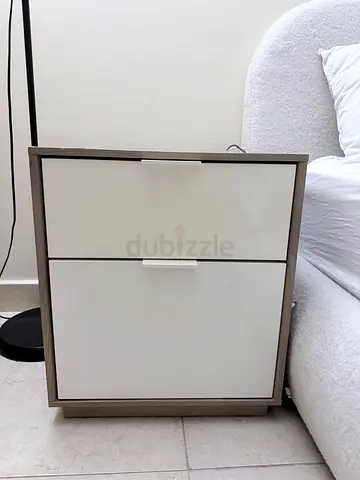 Modern 2-Drawer Nightstand / Bedside Cabinet in Grey and Cream (1pc only)
