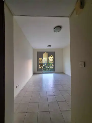 Spacious Unfurnished Studio ||Near Metro Station ||