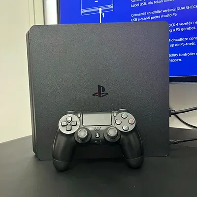 Playstation 4 with games