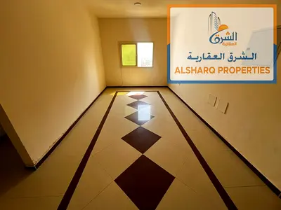 كورنيش عجمان - ثاني صف! شقة غرفتين وصالة بمساحة عظيمة، غرفة ماستر، حمامين، وبلكونة بإطلالة ممتازة. تكييف مركزي وموقع خدمي وسهل المخرج للشارقة ودبي. 30